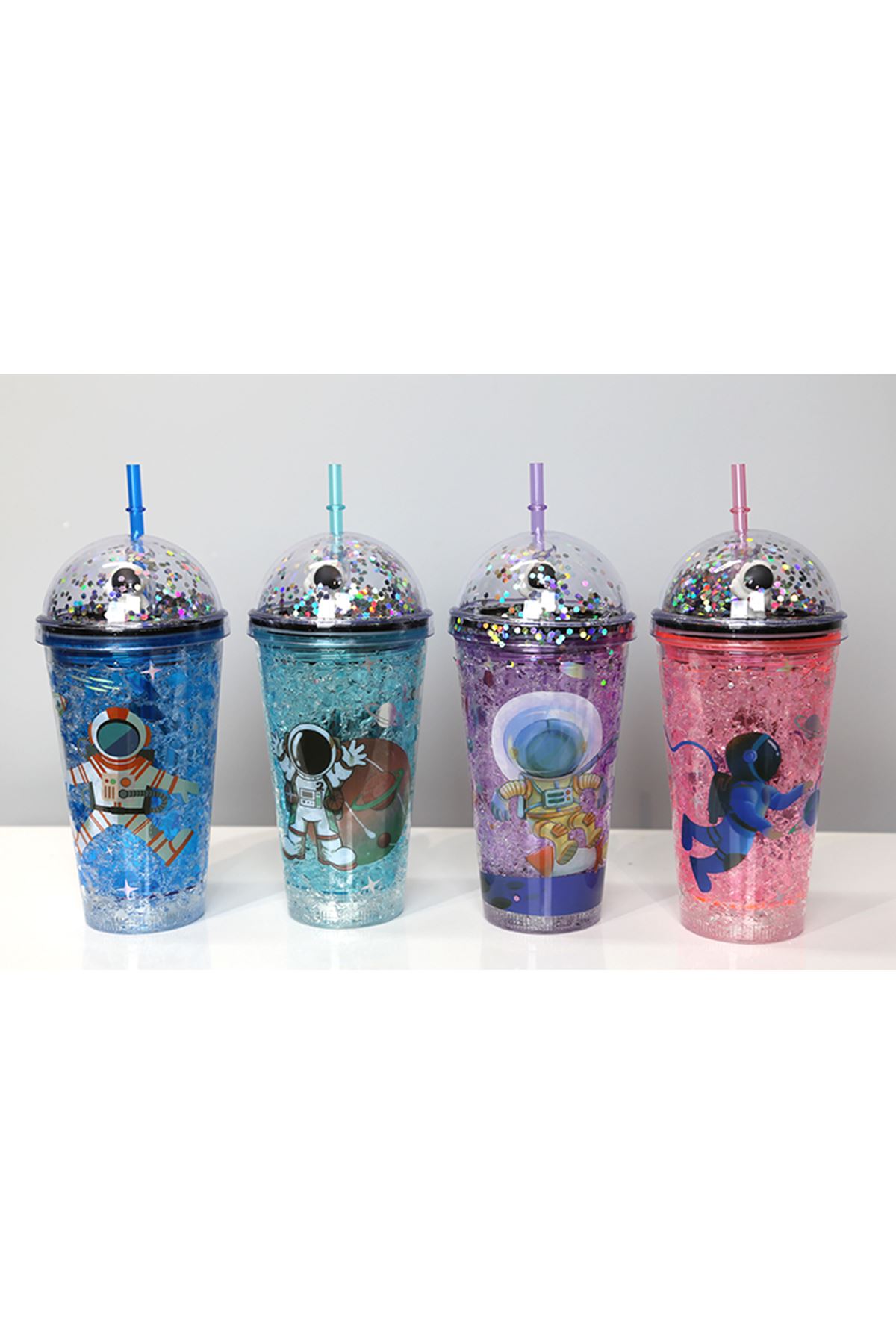 Sevimli Astronot Pipetli Işıklı Pullu Suluk Bardak 400 ml