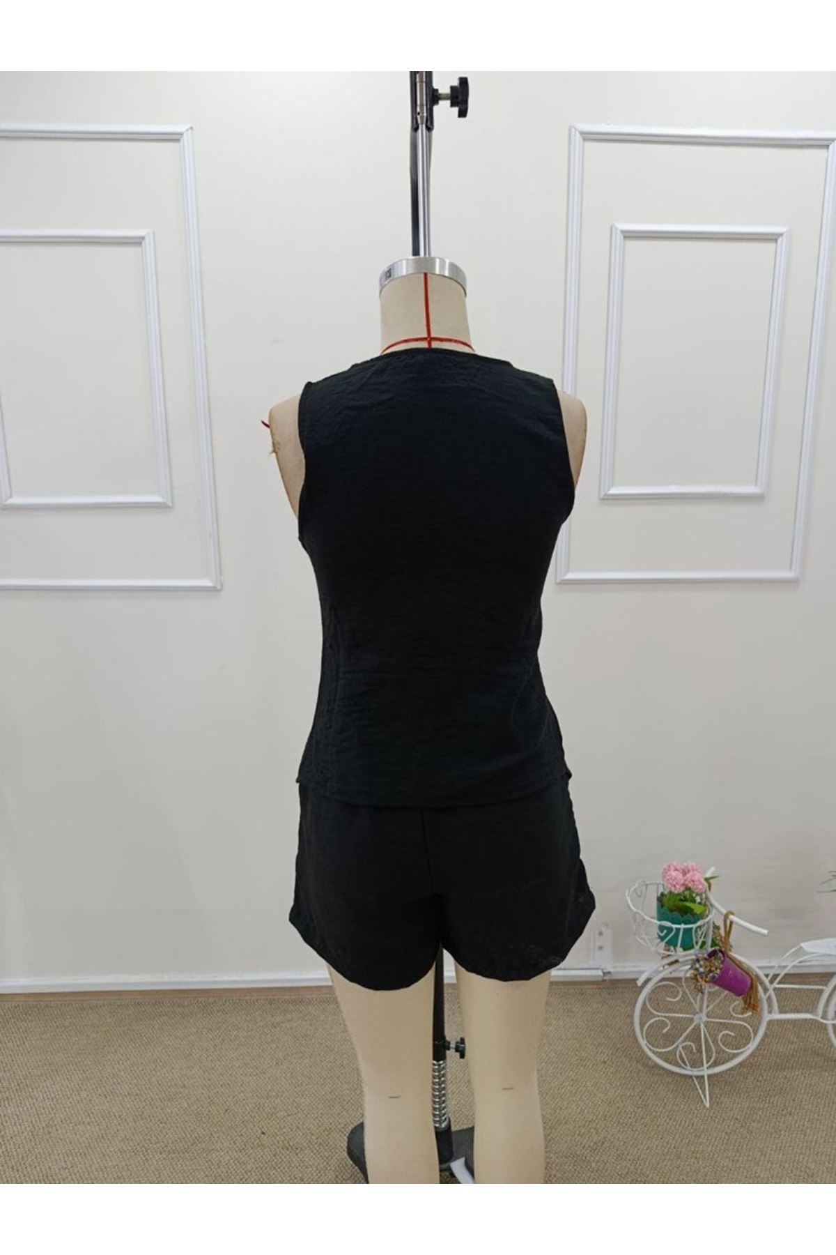 Kadın Askılı önü Düğmeli Asimetrik Detaylı Bluz Ve Astarlı Short Ikili Takım