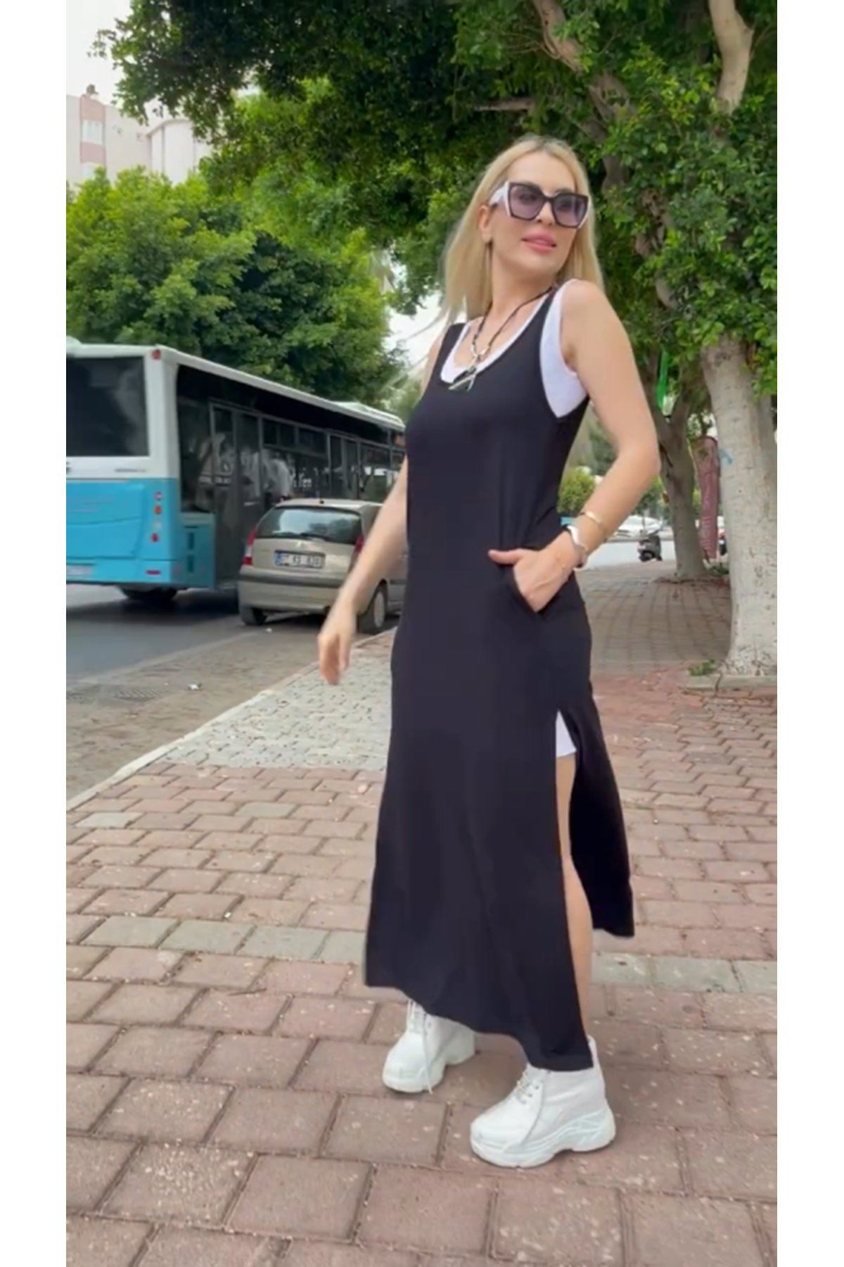 Kadın Askılı Yuvarlak Yakalı Cepli Yırtmaç Detaylı Viskon Elbise Ve Atlet Ikili Takım