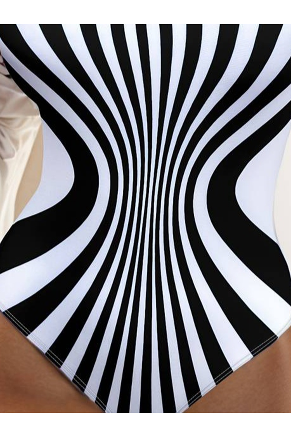 Kadın Yuvarlak Yaka Askılı Zebra Desen Baskılı Dalgıç Mayo