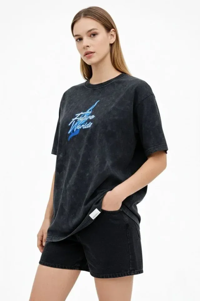 Asit Yıkamalı Oversize Tişört Future Worlds Baskılı Bisiklet Yaka Kısa Kollu Streetwear %100 Pamuk Street Style T-Shirt - Siyah