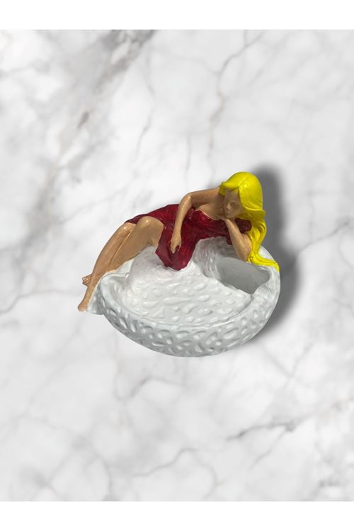  Dekoratif Kadın Figürlü Küllük