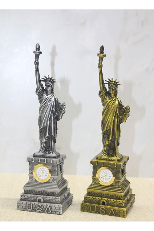 Metal Saatli Özgürlük Anıtı