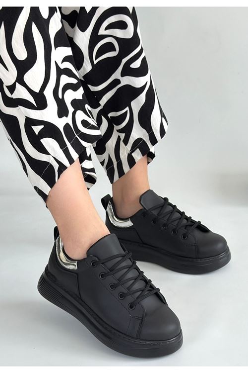 Sofio Siyah Cilt Bağcıklı Spor Ayakkabı