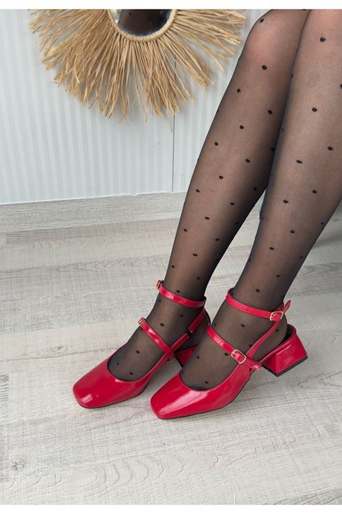 Karmi Kırmızı Rugan Topuklu Kemerli Ayakkabı