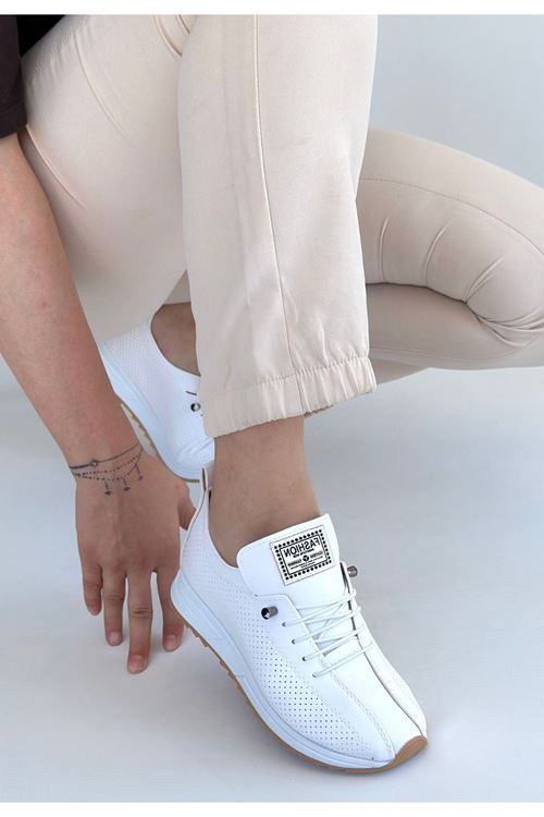 Fiert Beyaz Cilt Bağcıklı Spor Ayakkabı