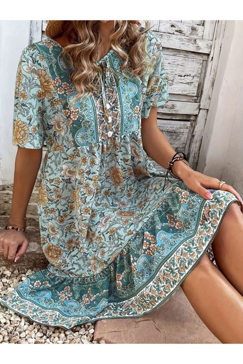 Kadın Kısa Kollu Yakası Bağcıklı önden Düğmeli Fırfır Desenli Süprem Elbise