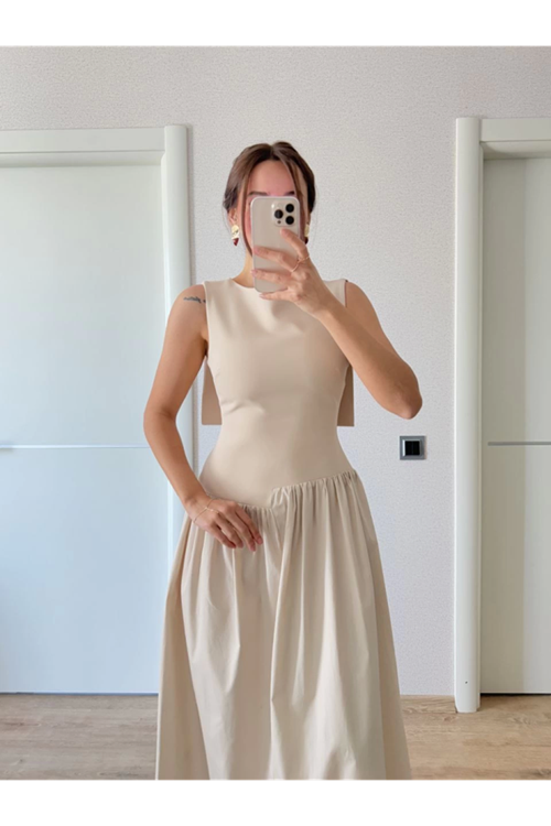 Arkası Kanatlı Uzun Elbise- Bej