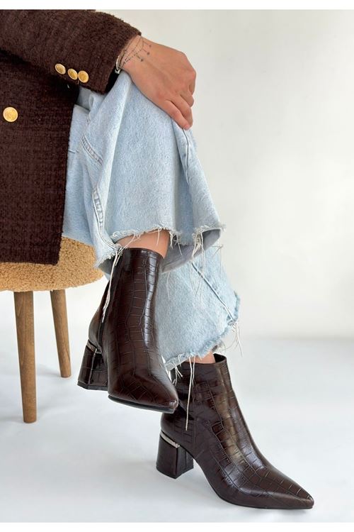 Meça Kahverengi Cilt Topuklu Bot