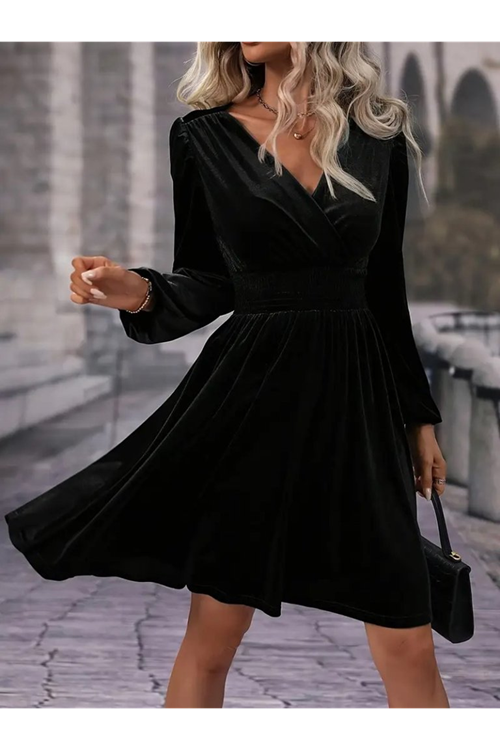 Kadın Uzun Kollu Kruvaze Yaka Beli Lastikli Kiloş Kadife Elbise