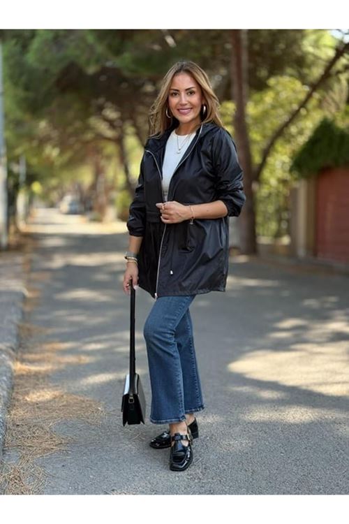 Kadın Kapüşon Ve Büzgü Detay Yağmurluk