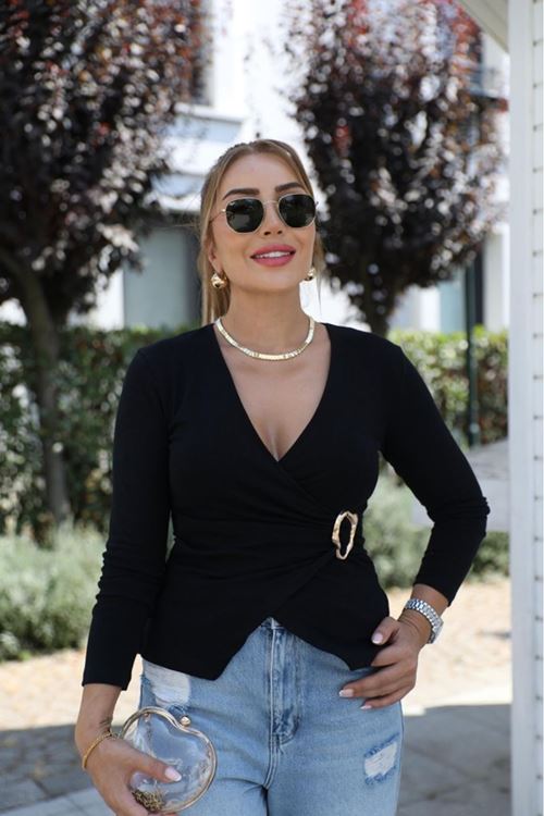 Kadın Uzun Kollu Kruvaze Yakalı Toka Detaylı Viskon Bluz