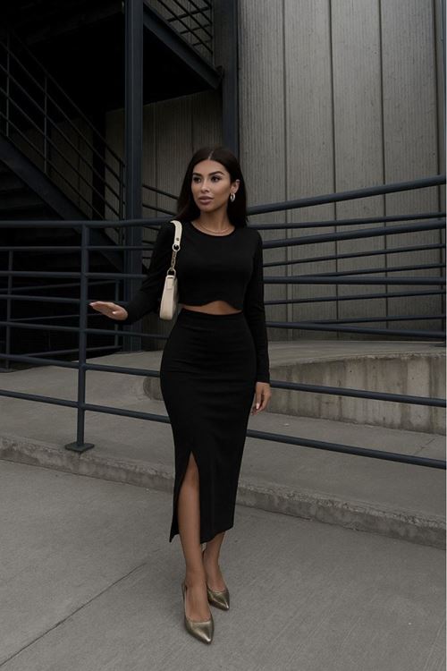 Kadın Uzun Kollu Bisiklet Yaka Kısa Krop Dalgıç Bluz Ile önden Yırtmaçlı Uzun Etek Ikili Takım