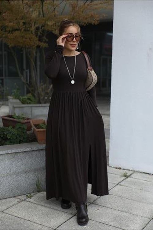 Kadın Kayık Yaka Sırt Dekoltesi Ve Yırtmaç Detay Maxi Boy Elbise