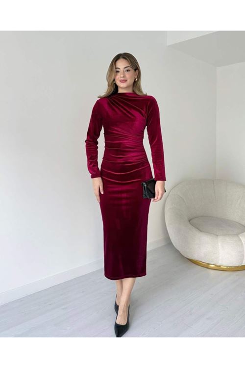Kadın Uzun Kollu Büzgü Detay Kadife Kumaş Midi Boy Elbise