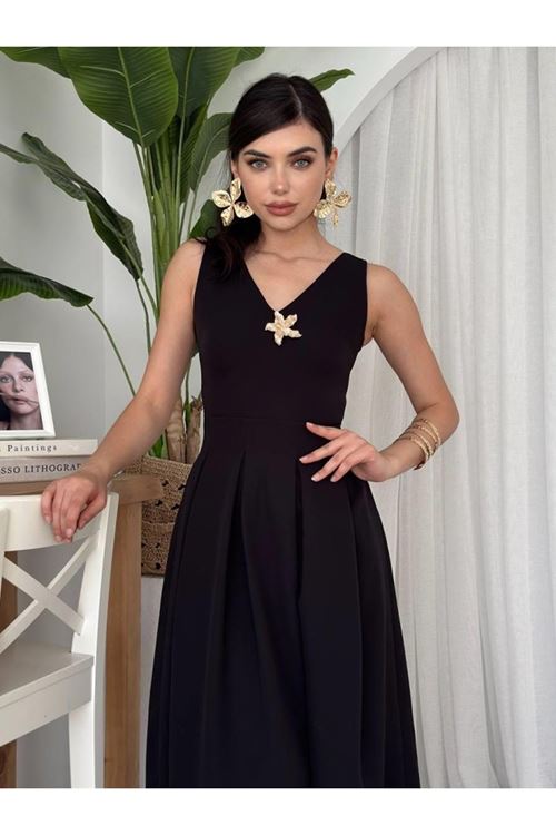 Late Yıldız Detaylı Elbise