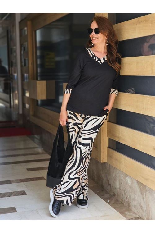 Kadın Kumaş V Yaka Dirsek Kol Zebra Desenli Ikili Takım