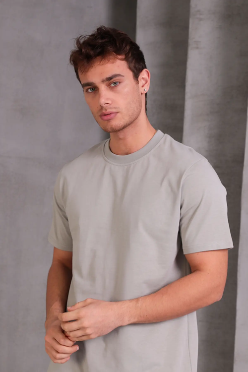 Erkek Relax Fit Bisiklet Yaka %100 Pamuk Rahat Kesim Basic Tişört