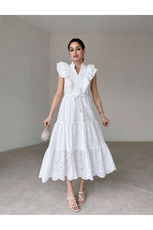 Beyaz Fırfırlı Düğmeli Elbise