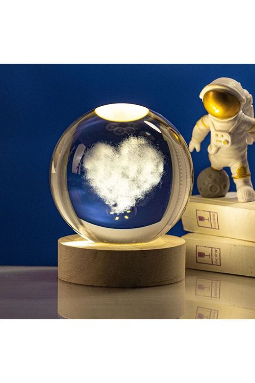 Ahşap Altlıklı Kalp Tasarımlı Cam Küre