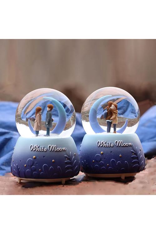 Sevimli Çift Pilli Işıklı Kar Küresi