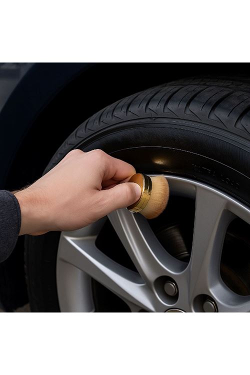 Hazneli Lastik Parlatma Fırçası