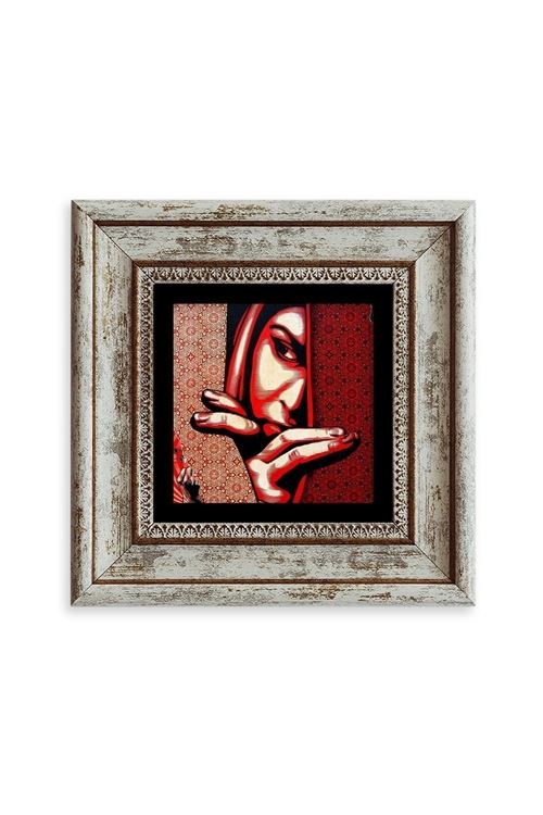 Kadın Çerçeveli Taş Tablo 20 cm