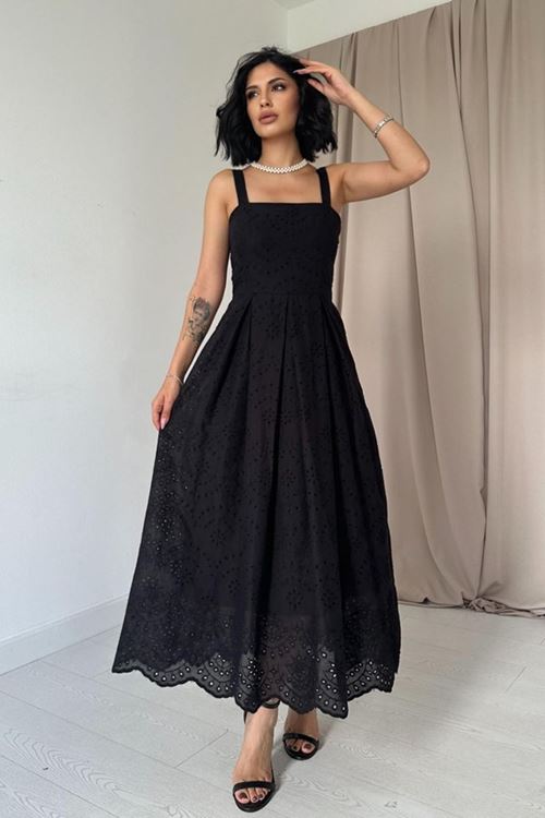 Siyah Askılı Aparatlı Brode Elbise