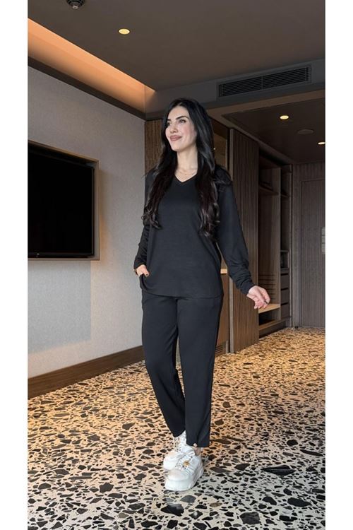 Kadın V Yaka Bluz Ve Pantolon Ikili Takım