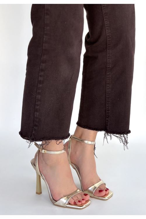 Jowin Gold Rugan Topuklu Bilekten Kemerli Ayakkabı