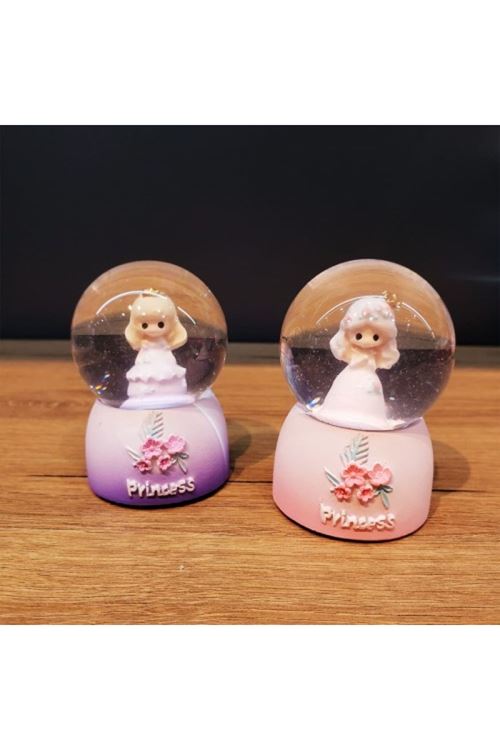 Küçük Boy Işıklı Kar Küresi Prenses Figürlü