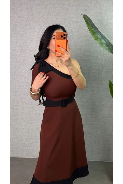 Kadın Tek Omuz Fiyonk Detaylı Midi Boy Elbise