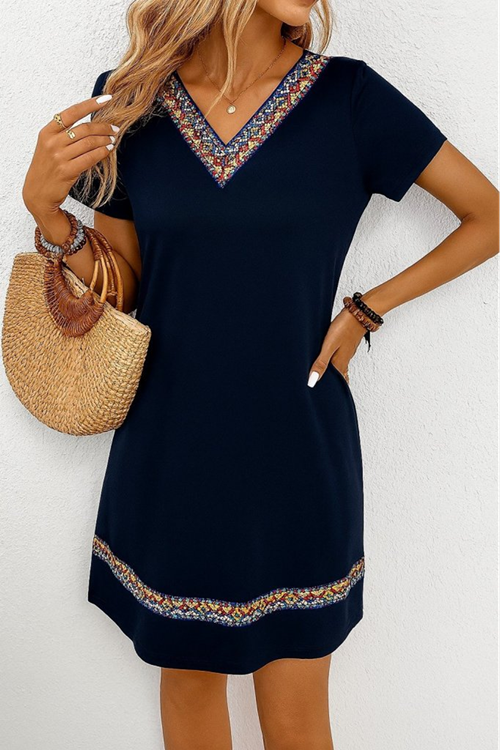 Kadın Kısa Kollu V Yakalı Etnik Desen şerit Detaylı Viskon Elbise