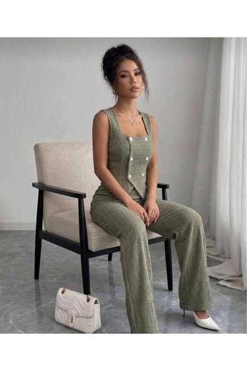 Kadın Düğmeli Bürümcük Kumaş Takım