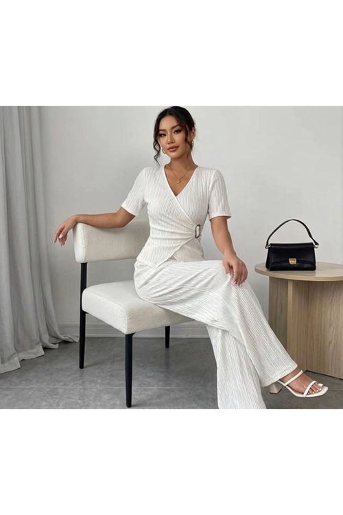 Kadın Toka Detaylı Kruvaze Takım