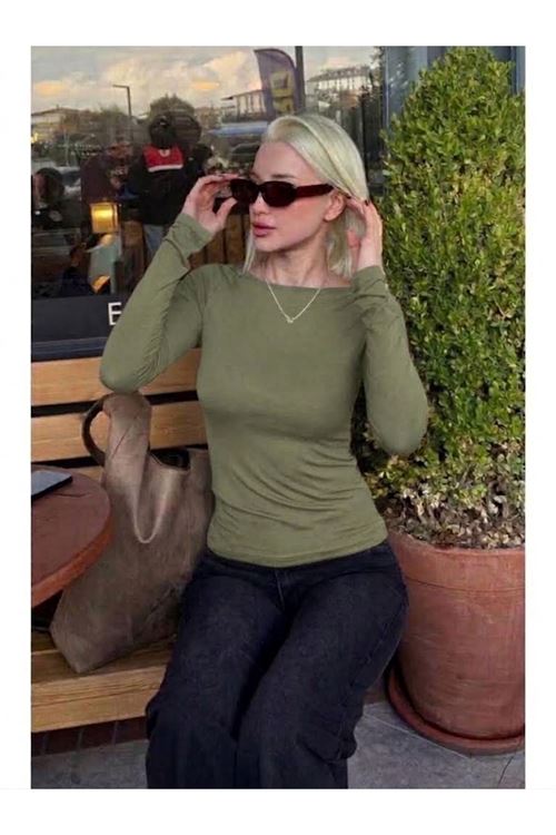 Kadın Uzun Kollu Kayık Yaka Viskon Bluz