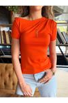 Kadın Kısa Kollu Tek Omuzu Açık Büzgülü Viskon Bluz