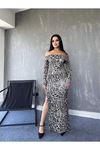 Kadın Madonna Yaka Dalgıç Kumaş Leopar Desen Maxi Boy Derin Yırtmaçlı Elbise