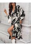 Kadın Uzun Kollu Kruvaze Yakalı Yandan Bağlamalı Desenli Mini Modal Elbise