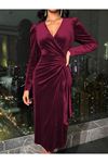 Kadın Uzun Kollu Kruvaze Yakalı Yandan Büzgülü Midi Kadife Elbise